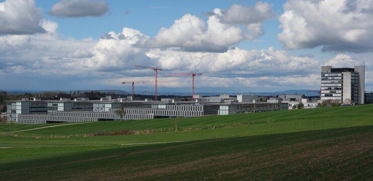 ETH Campus Stadt Z&uuml;rich H&ouml;nggerberg im Ortsteil H&ouml;ngg. Eidgen&ouml;ssische Schweizerische Technische Hochschule f&uuml;r ein Studium in der Schweiz