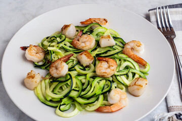 zucchini noodles with scallops and shrimp