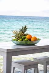 Obstkorb am Strand