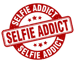 selfie addict stamp. selfie addict label. round grunge sign