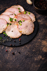 Sliced chicken sausage with herbs