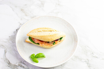 Salmon sandwiche