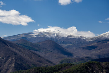 Fototapeta premium Snow covering the top of Mount Vettore in the Monti Sibillini National Park