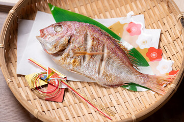 お祝い事の時の鯛の塩焼き