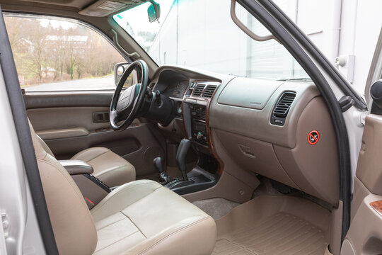 Portland, OR, USA &ndash; Dec 9, 2020 &ndash; 3rd gen. Toyota 4Runner Limited 4WD off-road 4x4 SUV interior view showing beige leather seats, open cabin layout, rear seats, and sunroof with visible roof rack