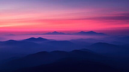 Obraz premium Misty Mountain Sunrise Panorama