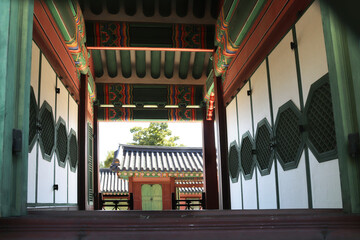 Passage in the private chambers of the ancient pavilion, Gyeongbokgung Palace complex, Seoul, South...