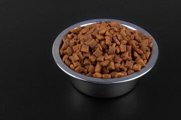 Dry pet food