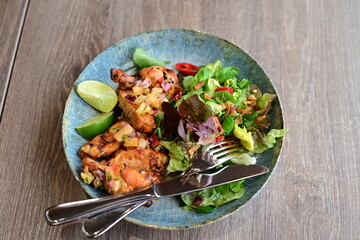 Gochujang Chicken Wings with Spicy Colorful Salad – Street Food Style