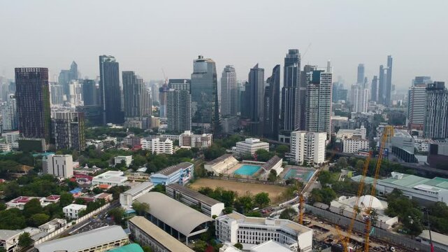 Long flight towards Bangkok Thonglor 2025