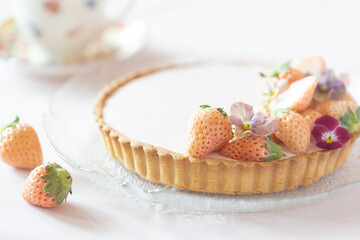 イチゴのムースタルト