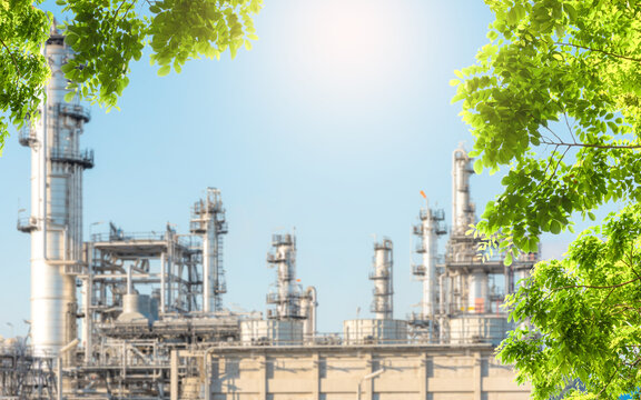 Industrial plants can adopt clean technologies in their production to reduce pollution emissions and minimize the use of natural resources.