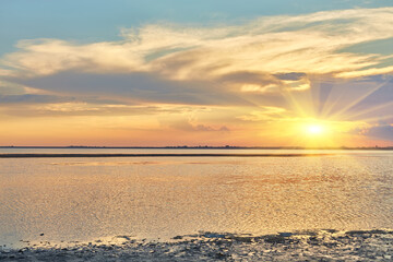 Fototapeta premium Sunset Sky and Reflections on Calm Water