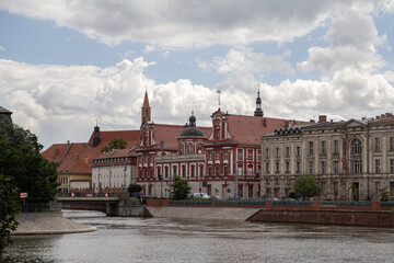 Fototapeta premium A captivating cityscape of Wrocław, Poland, showcasing the charm and vibrancy of this historic city.