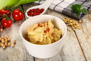 Natural chickpea hummus with paprika
