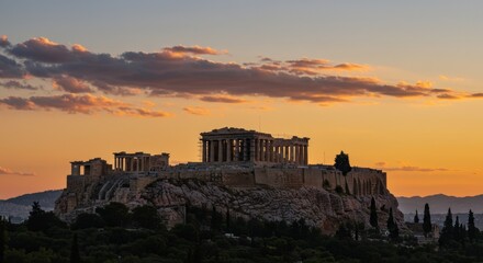 Obraz premium Silhouetted Parthenon at Sunset