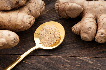 Organic ginger root and powder - Zingiber officinale.