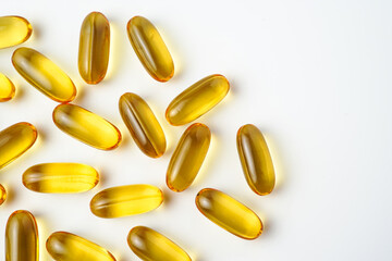 Oil filled capsules, softgel of food supplements, fish oil, omega 3, vitamin D3, vitamin E
