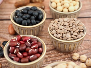 슈퍼푸드, 땅콩, 호두, 아몬드, 캐슈넛, 브라질너트, 콩, 팥, 검은콩, 병아리콩, 렌틸콩