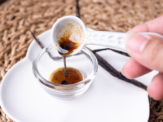 Vanilla Bean Paste with real natural vanilla pods