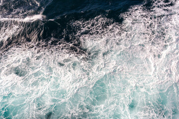 Dynamic Ocean Waves with White Foam