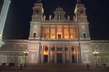Monumento nacional iluminado