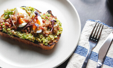 smashed avocado and poached egg