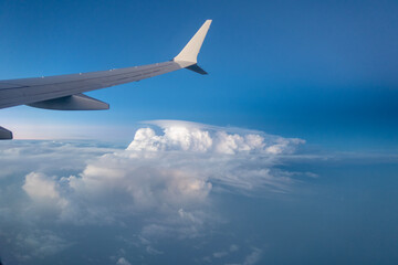 Fototapeta premium airplane in the sky