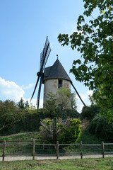 Moulin &agrave; vent &agrave; 4 h&eacute;lices