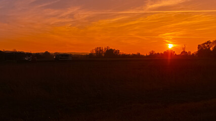 Obraz premium Sunset near Mamming, Isar, Dingolfing-Landau, Bavaria, Germany