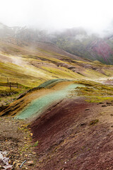rainbow mountain peru