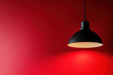 Obraz premium Red wall, hanging lamp, interior design, minimal lighting