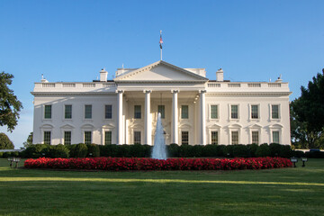 Obraz premium Exterior view of the White House in Washington, DC - USA