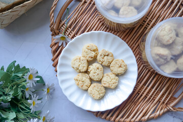 Almond Sugee Cookies are rich, buttery, with a nutty almond flavor, a popular kuih during Hari Raya