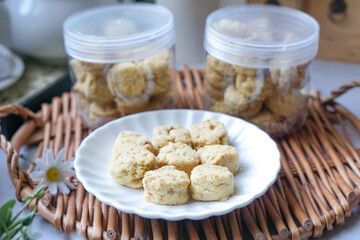 Almond Sugee Cookies are rich, buttery, with a nutty almond flavor, a popular kuih during Hari Raya