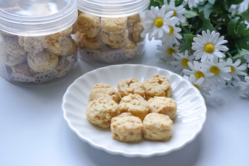 Almond Sugee Cookies are rich, buttery, with a nutty almond flavor, a popular kuih during Hari Raya