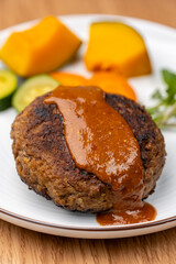 手作りハンバーグと彩り野菜のワンプレート