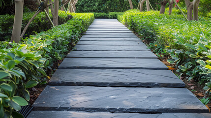 Obraz premium Slate tiles in a garden pathway