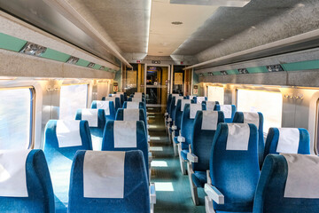 韓国の高速列車の車内