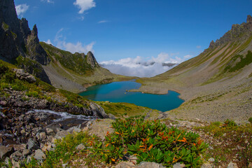 Avusor plateau and Avusor lake