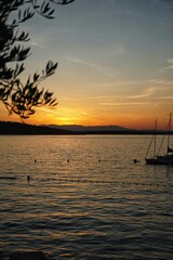 Sonnenuntergang auf Krk am Mittelmeer