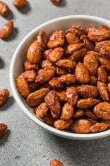 Homemade Caramelized Cinnamon Almonds