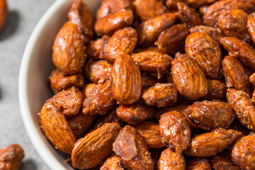 Homemade Caramelized Cinnamon Almonds