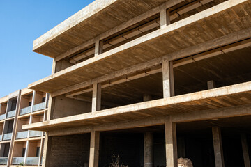 Immeuble en construction dans la ville de Dakar au Sénégal en Afrique