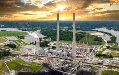 Electric energy production from fossil fuel. Kingston power station in Roane County near Kingston,...