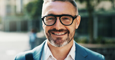 Fototapeta premium Banker, portrait or businessman in city with smile, corporate career or finance experience. Confident, financial advisor or mature investment broker in street for commute or opportunity in England