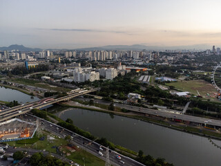 Obraz premium Incredible aerial view of the Pinheiros River waterfront in the city of São Paulo, a major Latin American metropolis