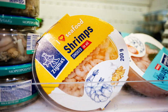Zigmas smoked shrimps in oil packaged in a clear plastic container
