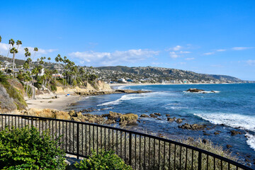 View from Heisler Park towards the main beach at Laguna Beach in Orange County, Southern California. © Ryan Tishken