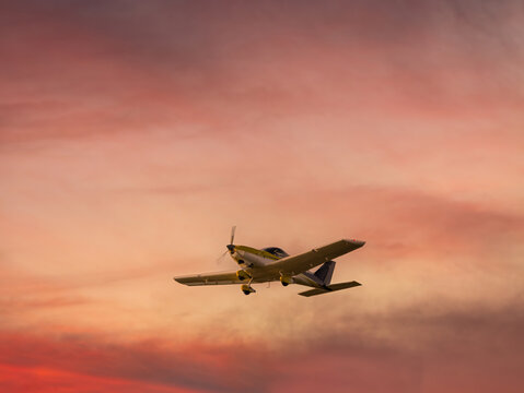  BRM Aero Bristell LSA Flys Into The Sunset